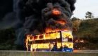 احتراق العشرات أحياء في تحطم حافلة بالكونغو