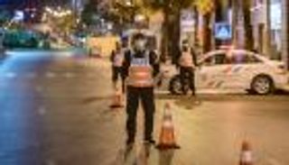 حظر التجول الليلي برمضان يفجر غضبا واسعا في تونس