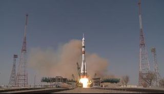 مركبة الفضاء "سيوز إية 1ر2"