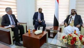 جانب من لقاء المبعوث السويدي بمحافظ مأرب