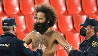 رجل غرناطة العاري في الدوري الأوروبي