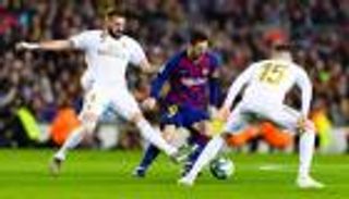 هداف الدوري الإسباني.. هل ينهي ميسي وبنزيما عجز الكلاسيكو؟