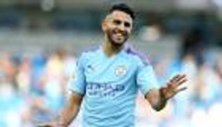 "امنحوا الكرة لمحرز".. نصيحة تساوي لقب الدوري الإنجليزي