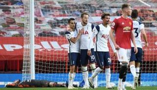 موعد مباراة توتنهام ومانشستر يونايتد والقنوات الناقلة