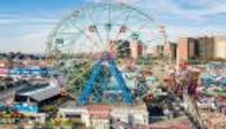 بعد عام من "إغلاق كورونا".. ملاهي "كوني آيلاند" تعيد فتح أبوابها 