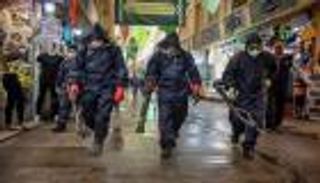 إيران تفرض عزلا عاما لمواجهة الموجة الرابعة لكورونا