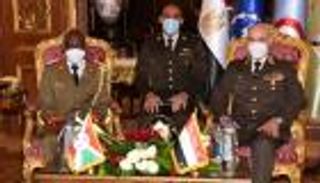 مصر توقع بروتوكولا عسكريا مع إحدى دول حوض النيل