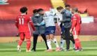 بعد أنباء إصابته بالصليبي.. رسالة من محمد صلاح إلى تريزيجيه