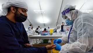 فحص فيروس كورونا في الإمارات