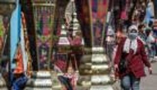 ليلة الرؤية والتراويح والقطايف والعرقسوس.. عادات مصرية أصيلة في رمضان