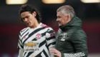 بعد لدغة توتنهام.. سولشاير يغازل "كافاني الطائر" للبقاء مع يونايتد