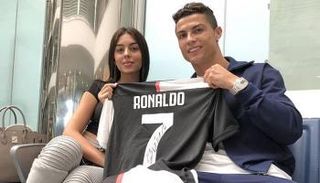 كريستيانو رونالدو وصديقته جورجينا رودريجيز