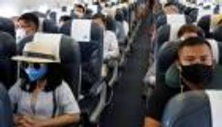 اشتباك بالأيدي و"جر شعر".. مشاجرة عنيفة داخل طائرة تونسية