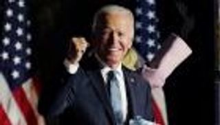 بايدن يحقق نصرا "خارج الحدود" لعمال أمريكا.. اتفاق "الربع ساعة"