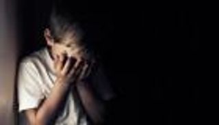 تفاصيل قاسية في تناوب قُصَّر على اغتصاب طفل مغربي