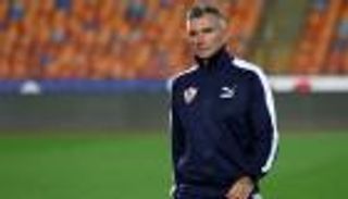 شرط يقلب المعادلة.. كارتيرون يوضح موقفه من رحيل أوباما عن الزمالك