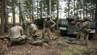 عناصر من قوات الجيش البريطاني