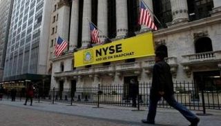 الواجهة الأمامية لبورصة نيويورك - رويترز