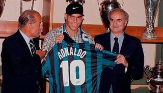 البرازيلي رونالدو 