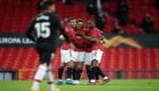 أرسنال ينجو برباعية ويرافق يونايتد لنصف نهائي الدوري الأوروبي