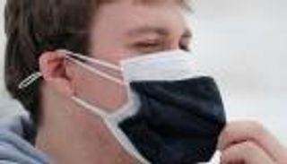 نوعان من الكمامات يوقفان انتشار كورونا.. تعرف عليهما