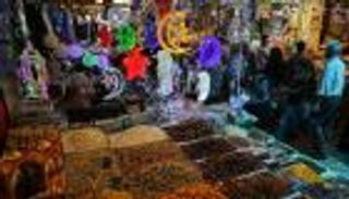 سوق الزاوية في غزة.. طقوس رمضانية تتحدى الزمن