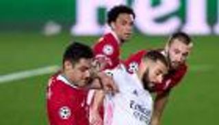 هداف الدوري الإسباني.. ليفربول يهدد ريمونتادا بنزيما أمام ميسي