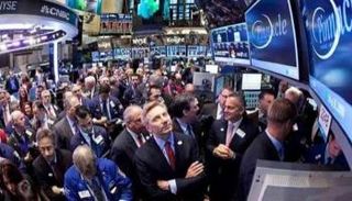 مستثمرون في البورصة - أرشيفية