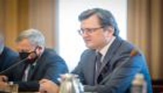 أوكرانيا تطرد دبلوماسيا روسيا وسط تصاعد التوتر