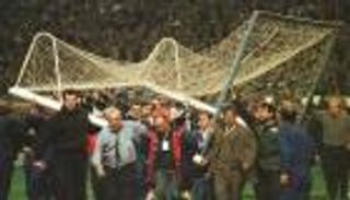 قصة صورة.. تغيير المرمى في مباراة مصيرية بملعب ريال مدريد