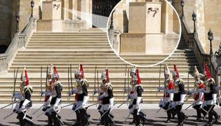 عمود الكنيسة الذي اختبأ فيه المصور إدواردز في جنازة الأمير فيليب