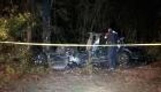 صور.. قتيلان في حادث سيارة "تيسلا" من دون سائق