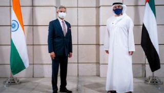 الشيخ عبدالله بن زايد آل نهيان ووزير خارجية الهند