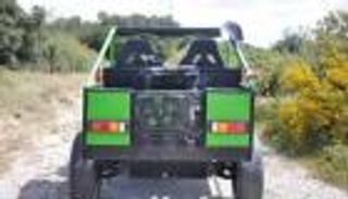 "هايموس".. سيارة تونسية للطرق الوعرة من قطع "الخردة"