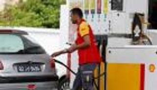 تونس ترفع أسعار المحروقات 5%.. والبنزين يقفز 100 مليم للتر