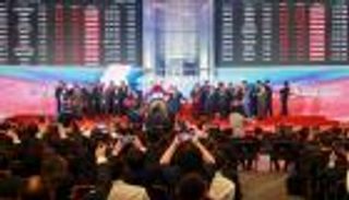 الصين: الأجانب يمتلكون 5% من الأسهم.. والسلطات "تراقبهم"