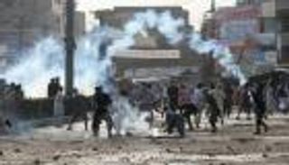 باكستان تسعى لطرد سفير فرنسا بعد احتجاجات دموية