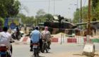 المجلس العسكري في تشاد يتعهد بمواصلة مكافحة الإرهاب