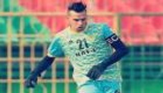 "ملحمة السوشيال ميديا".. سقوط مفاجئ يوحد نجوم الدوري العراقي