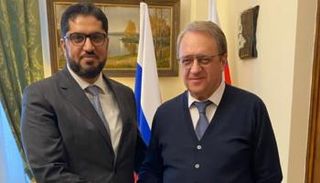 جانب من لقاء السفير الإماراتي والمسؤول الروسي