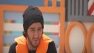 فيديو.. غضب وانهيار أحمد مالك في "رامز عقله طار"