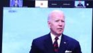  تعهدات بايدن.. اقتصاد أمريكا يحيد الكربون ويلتهم "المنافع الاستثنائية"