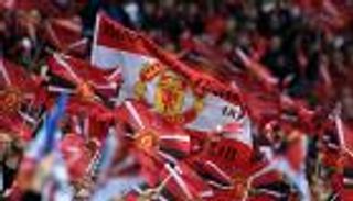 ما السبب؟.. جماهير مانشستر يونايتد تقتحم تدريبات الفريق