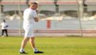 بعد قرار عواد.. كيف يخطط كارتيرون لمستقبل حراسة مرمى الزمالك؟