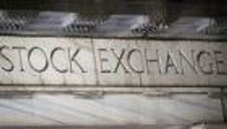 ضرائب "بايدن" المضاعفة تعصف بالأسهم الأمريكية