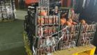 الرمان المفخخ ينسف نصف صادرات لبنان للخليج.. تداعيات الحظر السعودي