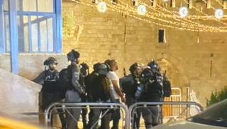 باب العامود بالقدس الليلة الماضية