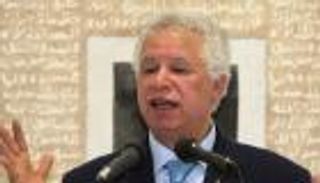 فلسطين تودع كوكبة من المبدعين في 2021.. مريد البرغوثي الأبرز