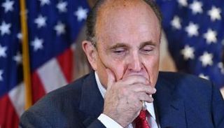 حاكم نيويورك السابق