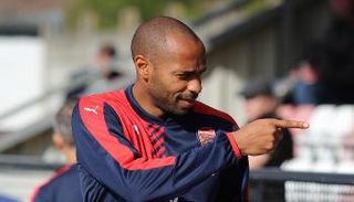 تييري هنري نجم أرسنال السابق